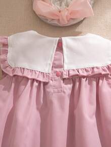 SHEIN Vintaside Kids 1件女婴夏季新款彼得潘领撞色荷叶边蝴蝶结刺绣露背粉色娃娃裙，甜美可爱，适合外出、通勤、度假 - 粉色 - 查看 7
