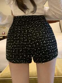 DAZY 女士休闲格子短裤，腰部纽扣设计 - 黑色 - 查看 8