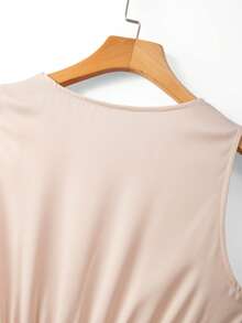 SHEIN Elenzya 女士香槟色缎面圆领无袖金色3D花朵金属扣腰带高端时尚优雅别致法式奢华中长连衣裙，春夏款 - 香檳色 - 查看 5