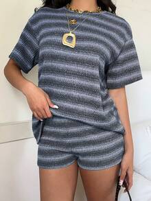 SHEIN EZwear 女士条纹针织休闲短袖T恤短裤套装，夏季 - 藍色 - 查看 4