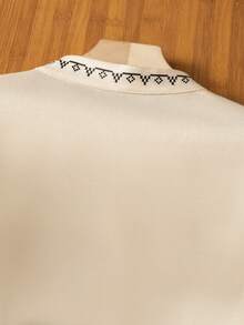 Balvessa Áo sơ mi nữ dáng rộng, cài một hàng cúc, họa tiết cây cỏ, phong cách thường ngày. - Màu be - Xem 5