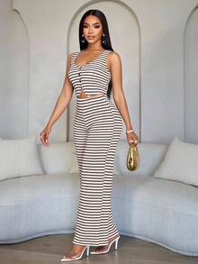 SOLERSUN Setelan Rompi dan Celana Wanita Bergaris Tanpa Lengan dengan Kerah V dan Kancing Depan - Coffee Brown - View 9
