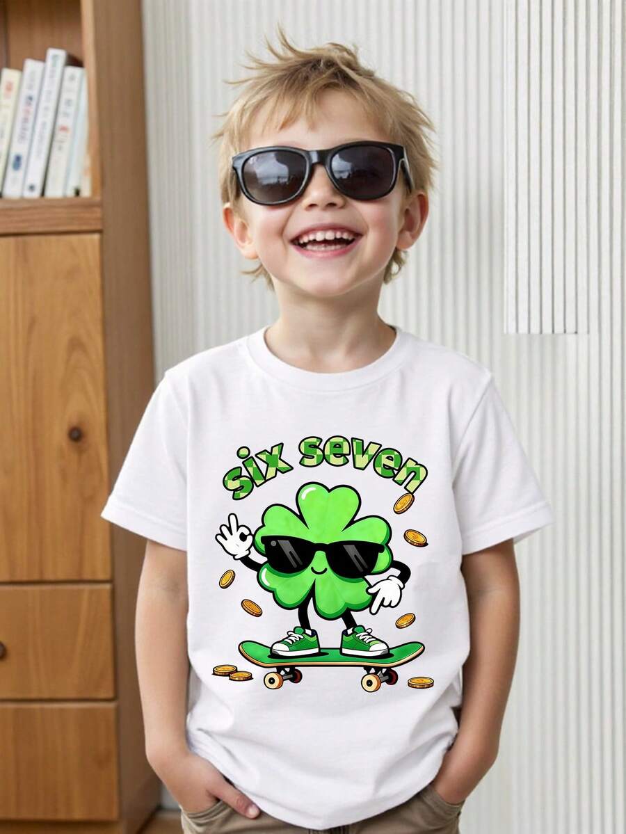 SHEIN Streecool Kids 男童休闲简约短袖T恤,圣帕特里克节图案设计,时尚圆领,适合春夏穿着,轻盈舒适,休闲街头风,户外野餐、上学、节日等场合皆宜,也是一份贴心的礼物。 - 彩色 - 查看 1