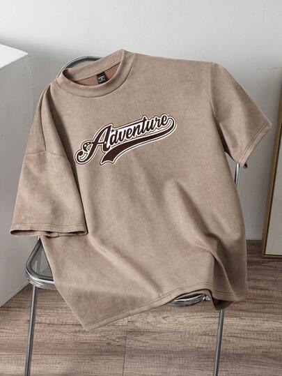 Manfinity Joysei 男士休闲字母刺绣卡其色麂皮宽松T恤，宽领设计，适合春夏穿着
