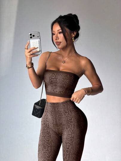 Slayform Women's Snake Skin Print Fitted Tube Top & Shorts Sports Set, Comfortable & Breathable For Summer
