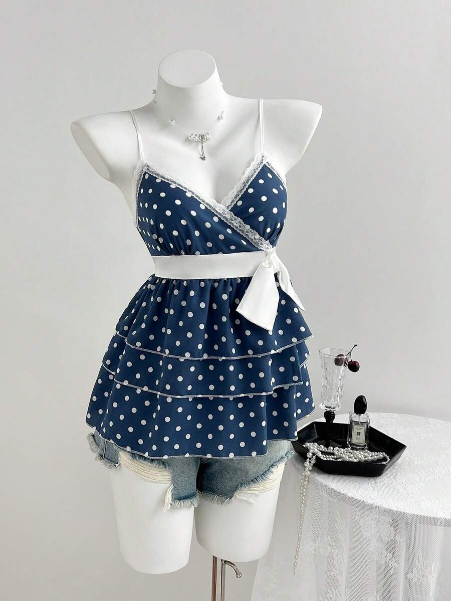 Elamini Camiseta de tirantes ajustada con volantes multicapa, contraste de encaje y lunares, ideal para el verano - Neblina azul - Ver 1