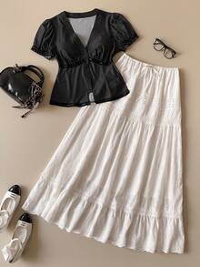 SHEIN Unity Áo sơ mi nữ mùa xuân/hè mới với họa tiết chấm bi và hoa bạc, phối ren, kiểu dáng retro học thuật thanh lịch, thích hợp cho các buổi tiệc tùng theo phong cách Anh Quốc cổ điển, phù hợp cho lễ hội âm nhạc, đi làm trong thành phố, nơi công sở. - màu đen - Xem 5