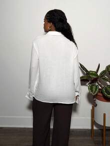 Tyla Gomez 女士休闲翻领半襟长袖衬衫、长袖上衣 - 白色 - 查看 2