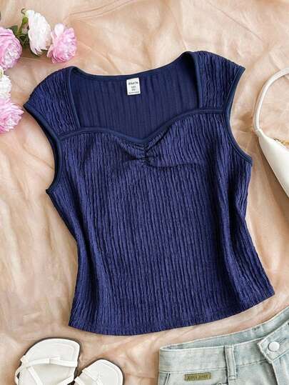 SHEIN Tween Girl Navy Textured Square Neck Camisole & Pleated Textured Fabric Sleeveless Cropped Design & (Heart Neckline + Front Pleat Detail) & Soft Fabric Suitable For Summer & Retro Square Neck + Unique Textured Fit Daily/Light Outfit Scenes & Slim Fit Non-Binding & Easy To Match & Create Gentle Elegant Girl Look