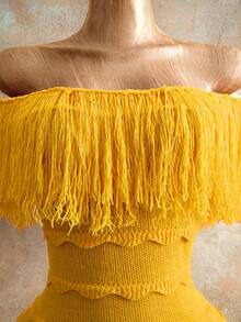 Mistrie 女士针织毛衣连衣裙，露肩设计，立体波浪条纹，流苏点缀，短款，黄色，修身剪裁，性感迷人，适合度假外出、休闲派对等场合，女装，春秋季、夏季、冬季皆宜。 - 黃色 - 查看 3