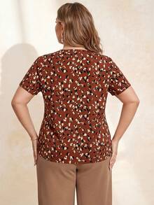 Chikora Plus Size All-Over Print Notch Collar Casual Short Sleeve Shirt - Multicolor - View 2