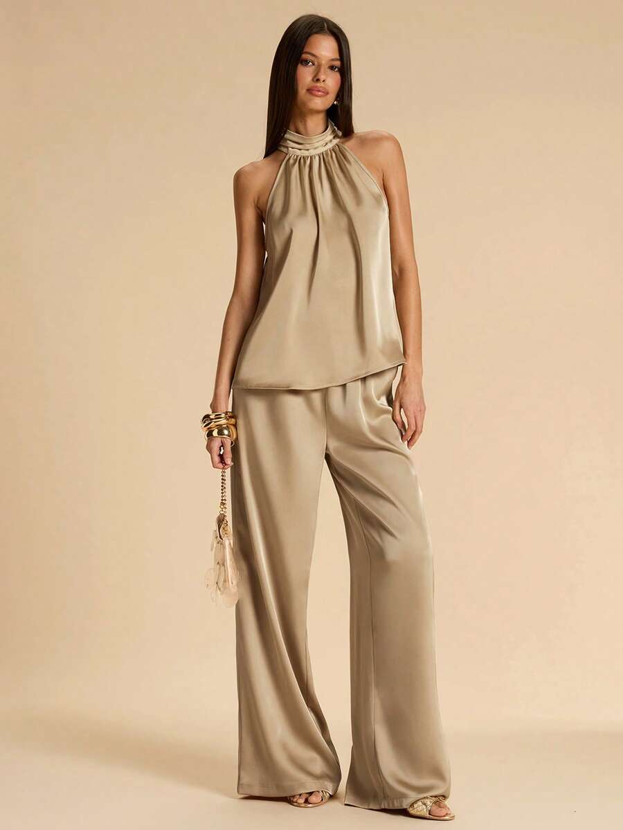 SHEIN BAE Conjunto feminino de cetim de duas peças, composto por blusa de gola halter cáqui claro e calça de cetim. Elegante conjunto de cetim para o verão, ideal para sair à noite, convidada de casamento e com um estilo francês refinado. Conjunto de cetim de duas peças na cor damasco, perfeito para ocasiões especiais ou brunch. - Caqui - Ver 1