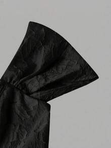 SHEIN MOD 加大码杏色露肩蝴蝶袖收腰连衣裙，镂空纹理面料 - 黑色 - 查看 3