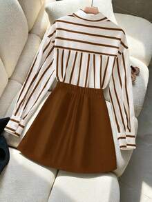 GlowEve CURVE 大码女式蓝白条纹学院风两件套 - 卡其色 - 查看 2