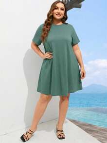 SHEIN LUNE 大码纯色简约日常圆领短袖连衣裙 - 青碧色 - 查看 3
