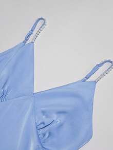 SHEIN Franclia Đầm maxi dáng dài, thanh lịch, cổ điển, thích hợp cho hoạt động ngoài trời mùa hè, mặc hàng ngày, đi nghỉ mát, đi làm, hẹn hò, dự tiệc, đi biển. Thiết kế điểm nhấn là ngọc trai, cổ chữ V, không tay, dài đến mắt cá chân. - Màu xanh lam - Xem 7