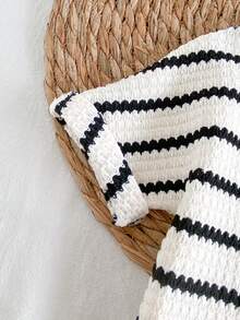 SHEIN Baby Girls' Casual Apricot Striped Jacquard Fabric Round Neck Short Sleeve Top And Striped Pants Set, Suitable For Everyday Wear, Spring/Summer - Apricot - View 7