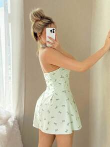 SHEIN Sweetina 修身腰部蝴蝶结印花吊带迷你连衣裙 - 綠色 - 查看 2