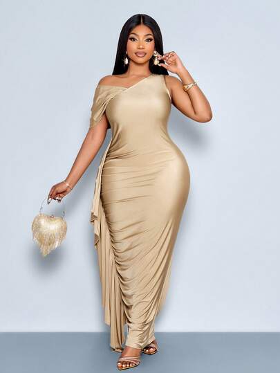 SOLERSUN Plus-Size Spring/Summer New Arrival, High-Elastic Knit Fabric, Glossy Finish, Asymmetrical Short Sleeves, Pleated Design, Unique Cut, Curve-Hugging, Easy-To-Wear, Mid-Length Dress. Suitable For Dinner Parties, Dates, Cocktail Parties, Graduation Parties, Valentine's Day, Wedding Season, Guest Attire, Carnivals, Music Festivals, And New Year's Eve. Sexy, Elegant, And Fashionable Women's Clothing.