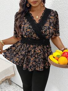 SHEIN Frenchy Áo kiểu nữ cỡ lớn cổ chữ V tay ngắn phối ren họa tiết hoa nhí, áo mùa hè, áo hoa, áo đi nghỉ mát, áo tốt nghiệp, áo thanh lịch cho đám cưới và sự kiện, áo dự tiệc bãi biển. - Nhiều màu - Xem 6