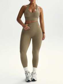 SHEIN Dewbera Set Olahraga Wanita Ukuran Besar: Atasan Tank Top Model Halter Neck Warna Polos dan Legging Pinggang Tinggi - Khaki - View 7