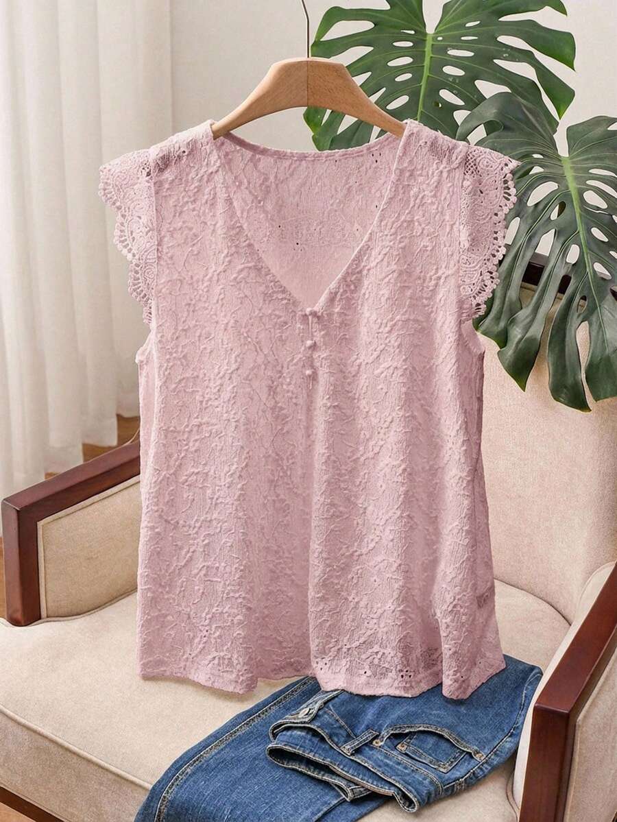 SHEIN Frenchy 大码纯色蕾丝边简约优雅T恤，夏季短袖T恤，度假必备，夏季女装，休闲日常穿着 - 藕粉色 - 查看 1