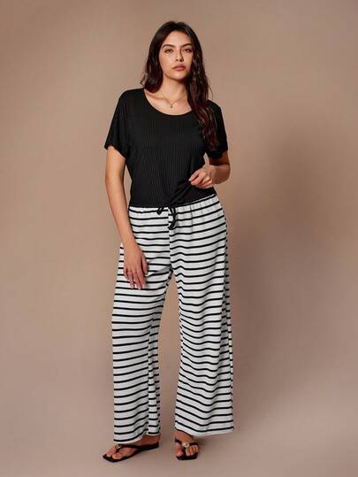 Lazeform Solid Color Round Neck Fitted Short Sleeve & Striped Long Pants Sleepwear Set, Plus Size