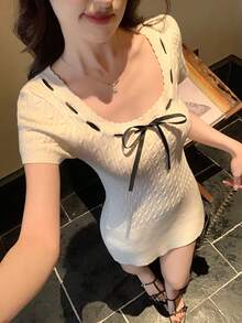 DAZY 女款拼色圓領短袖蝴蝶結裝飾針織毛衣洋裝，適合夏季度假 - 白色 - 查看 6