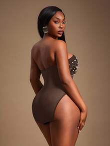 Radiana 优雅性感棕色网纱水晶连体衣，露肩紧身水钻连体衣，派对上衣，适合舞会、情人节、音乐节、演唱会、晚宴、正式活动、高贵典雅、别具一格的场合，也适合假日、约会之夜、聚会、生日、单身派对、鸡尾酒会等。 - 棕色 - 查看 9