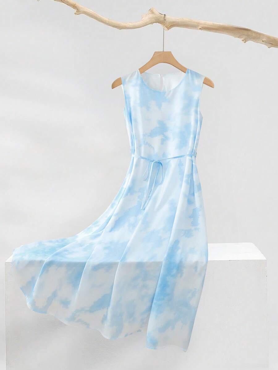 SHEIN LUNE 女士休闲舒适简约圆领无袖收腰长款蓝色碎花沙滩度假连衣裙 - 淺藍色 - 查看 1