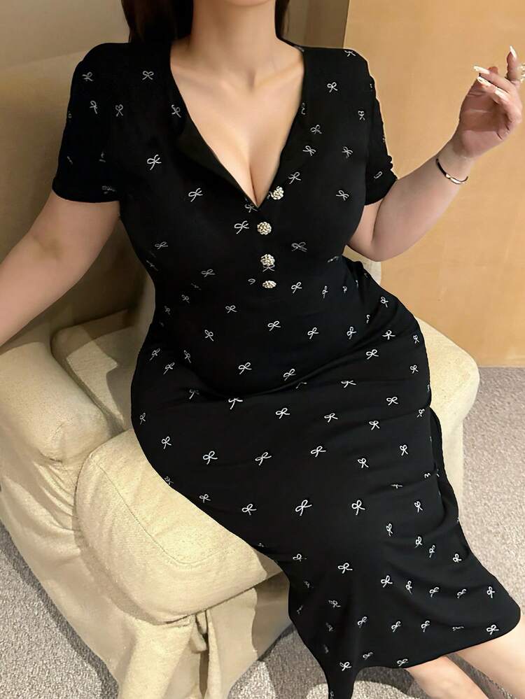 Dazy Plus Plus Size Bow Print V-Neck Short Sleeve Nightgown