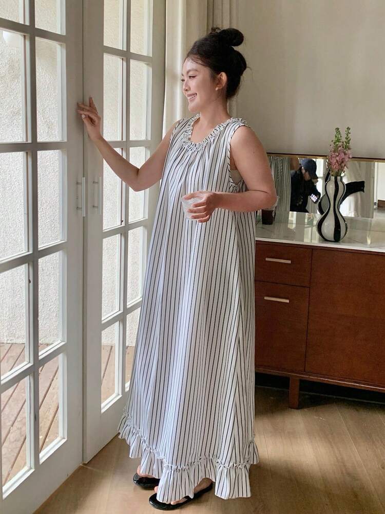 Dazy Plus Plus Size Women Casual Loose Striped Sleeveless Long Nightgown With Ruffle Collar, Suitable For Spring And Summer