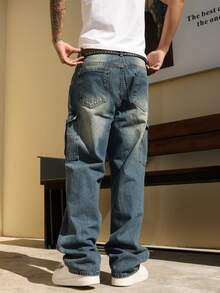 Manfinity Roghcode Jeans de carga de mezclilla nostálgicos y retro para hombres, pantalones rectos y sueltos - Azul lavado medio - Ver 2