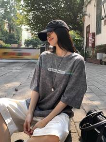 DAZY Women's Minimalist Printed Round Neck Short Sleeve T-Shirt - Grey - View 7