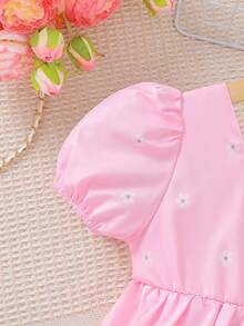 SHEIN 女童短袖泡泡袖连衣裙，粉色雏菊公主裙，可爱休闲时尚夏季度假连衣裙 - 粉色 - 查看 3