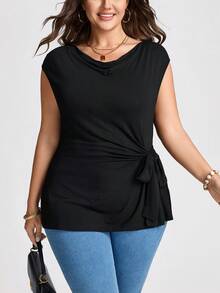 Comfylo Women's Plus Size Solid Color Twist Design Ruched Casual Everyday Loose Fit T-Shirt - Black - View 3