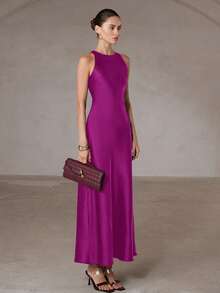 Aveloria Modichic 简约优雅不对称斜裁双面缎面醋酸纤维面料A字无袖连衣裙（女款） - 玫紅色 - 查看 2