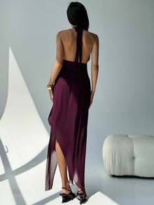 Aloruh 新款马卡龙奶油黄性感露背深V领系带褶皱腰身飘逸不对称下摆花卉装饰度假风中长连衣裙 - 中紫紅色 - 查看 2