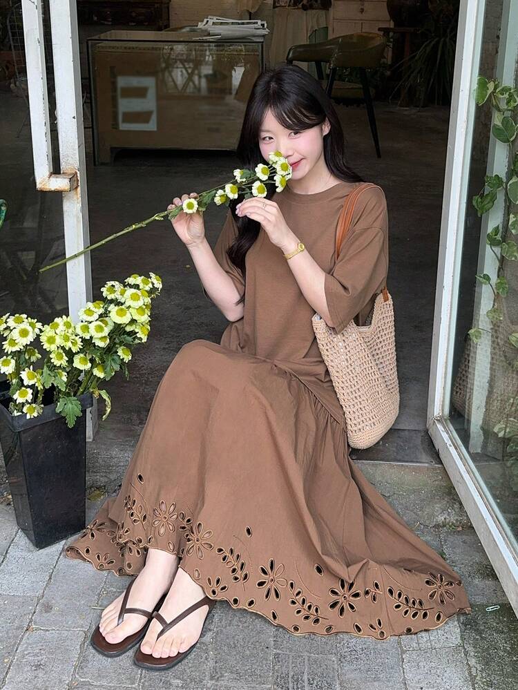 Women's Solid Color Round Neck Short Sleeve Pleated Hollow Lace Trim Long Dress, Summer Fashion