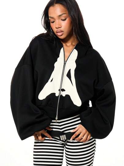 SUMWON WOMEN Boxy Fit Oversized Zip Through Hoodie With White Graphic Print Long Sleeve Fall Winter Streetwear Casual Contrast Detail Black Pullover