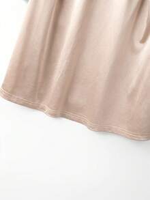 SHEIN Clasi Blusa de satén elegante con cuello redondo y manga corta, con cuentas, talla grande, adecuada para volver al colegio, fiestas, Navidad, bodas, Día de la Madre, festivales de música, San Valentín, primavera/verano - Albaricoque - Ver 5