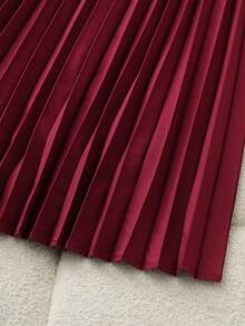 Franclia 春夏新款百褶喇叭裙，松紧腰A字裙，通勤度假皆宜，沙滩裙，显瘦廓形，金属扣休闲舒适裙 - 酒紅色 - 查看 4