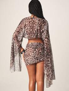 MISSGUIDED Kimono de gasa con estampado de leopardo para cubrir la playa, con mangas largas y fluidas y diseño de superposición transparente - Multicolor - Ver 2