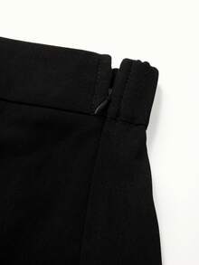 GlowEve CURVE Women's Fashionable Elegant 3D Floral A-Line Midi Skirt - Black - View 6