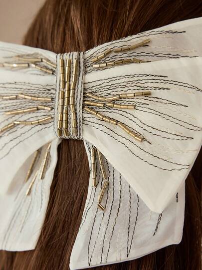 MOTF PREMIUM WHITE HANDMADE BEADED BOW HAIRPIN