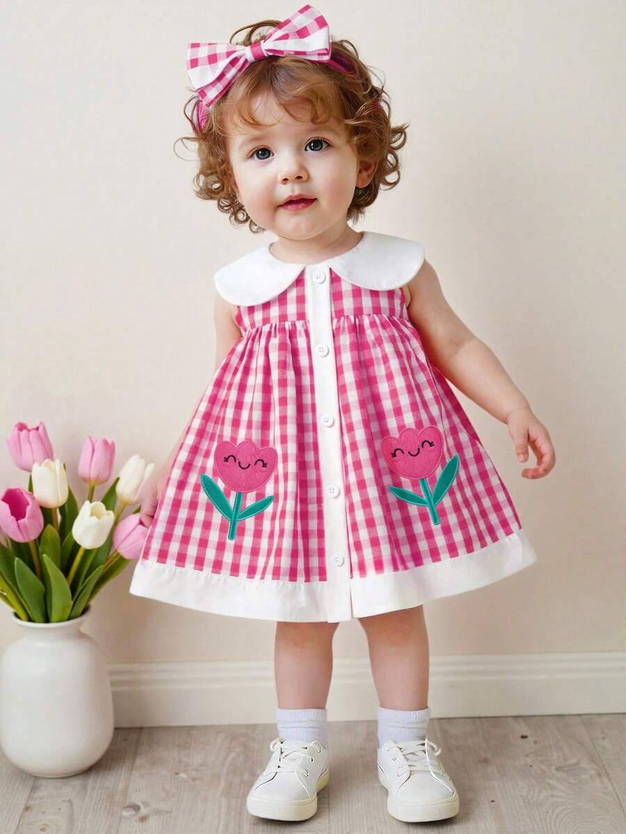 SHEIN Playful Pals 女婴夏季梭织连衣裙,可爱花卉刺绣无袖格子连衣裙,玫瑰红和白色,适合休闲、户外、派对穿着 - 玫紅色 - 查看 1
