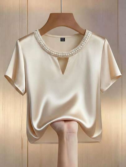 Franclia 女士休闲优雅杏色圆领仿珍珠装饰镂空短袖宽松缎面衬衫，春夏通勤衬衫，适合日常穿着/通勤/休闲度假