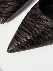 MOTF PREMIUM Sepatu hak tinggi stiletto ujung runcing yang mewah, bergaya vintage, cocok untuk fesyen dasar, perjalanan sehari-hari, pesta malam, dan acara musim semi. - Grafit Hitam - View 6