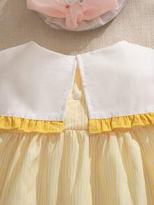 Souflis Souflis 女婴夏季新款可爱彼得潘领蝴蝶结刺绣花边口袋设计露背甜美休闲公主裙 - 黃色 - 查看 3