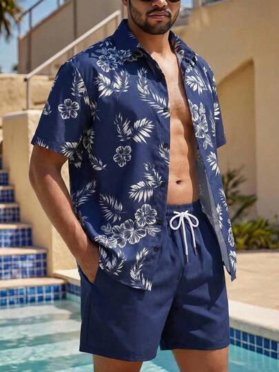 Manfinity Swimmode Conjunto de playa para hombre con camisa de manga corta con botones y estampado total y shorts de unicolor con bolsillo lateral